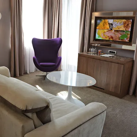 Atlantida Boutique Отель