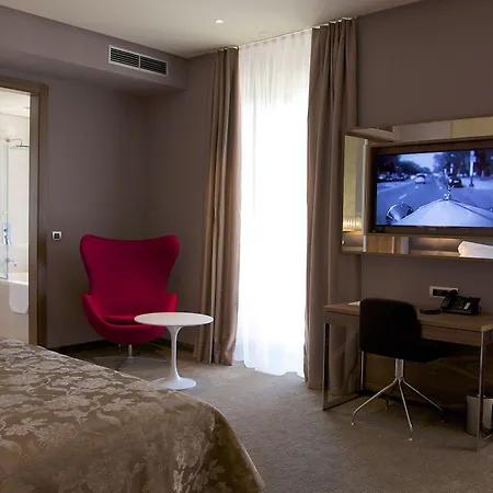 Atlantida Boutique Отель