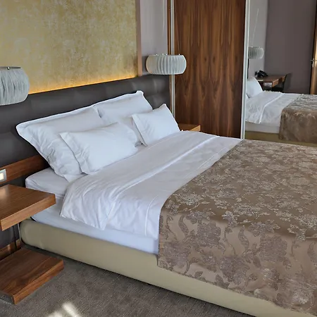 Atlantida Boutique Hotel 5*